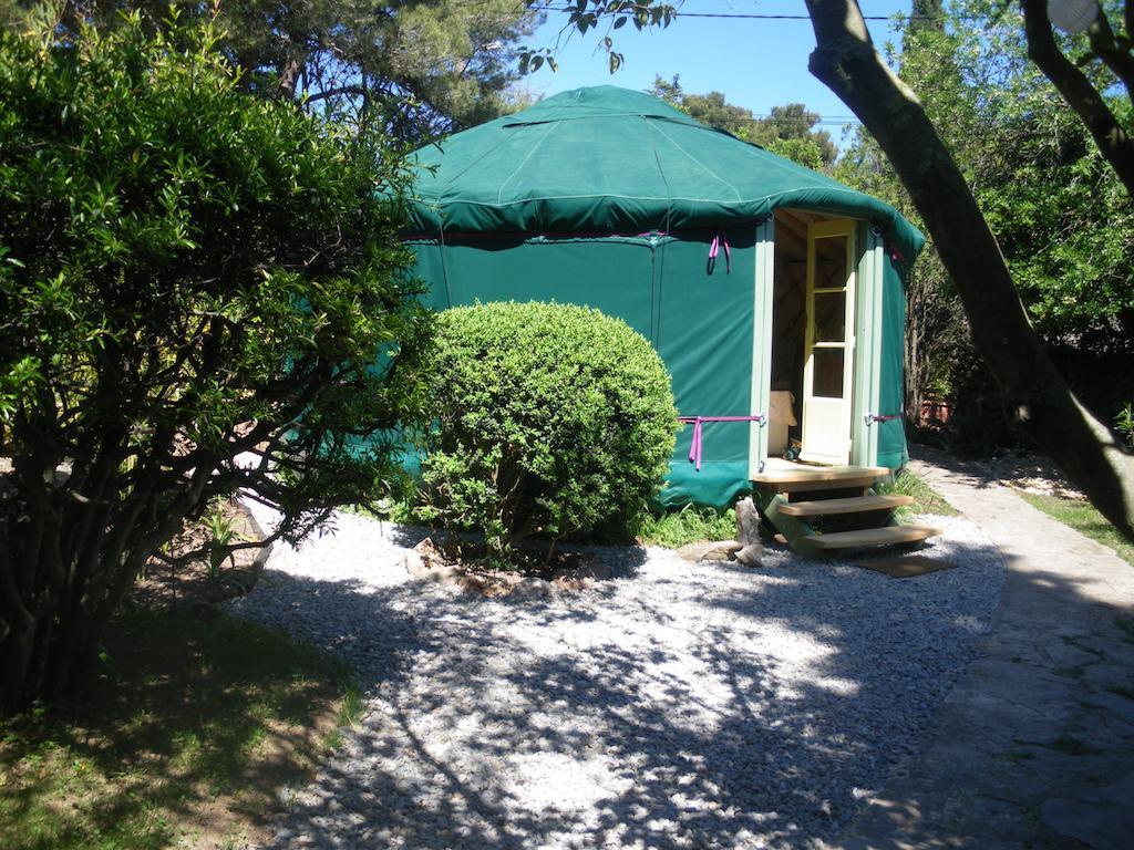 Bed and Breakfast Mira Ceti Yurt Sète Pokoj fotografie